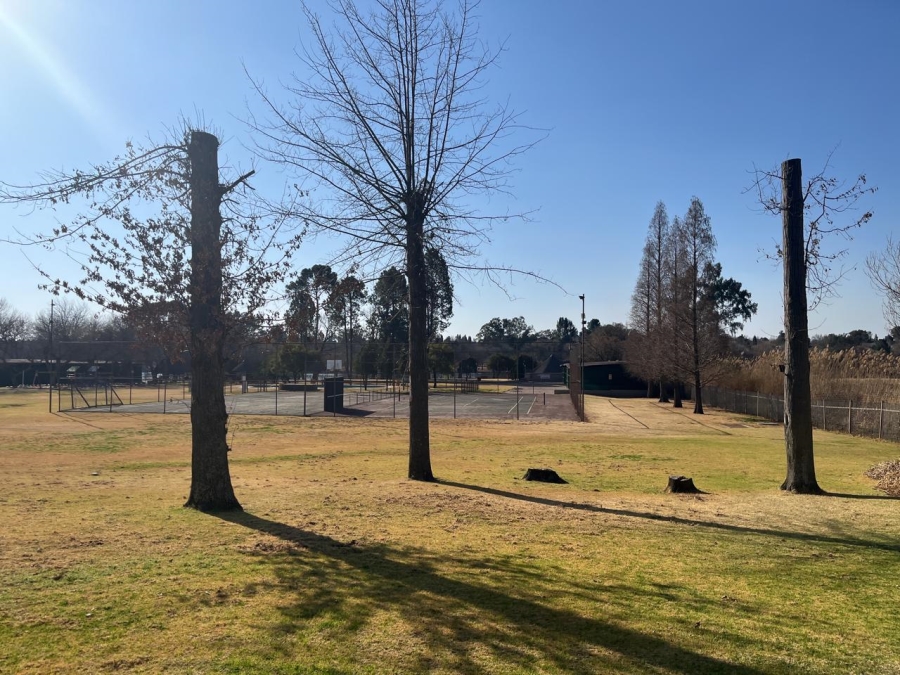 To Let 3 Bedroom Property for Rent in Vaalpark Free State